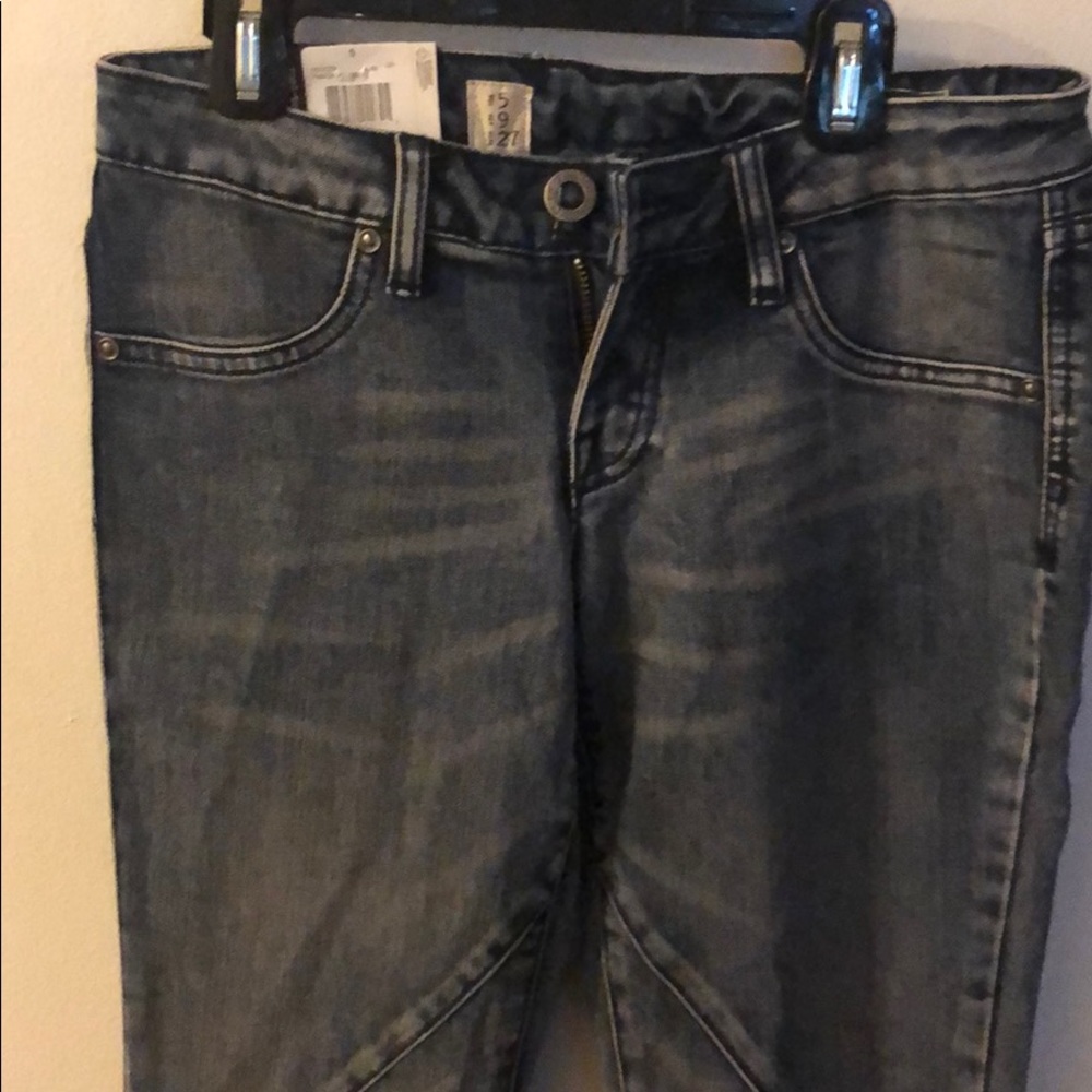 New Volcom Jeans - Picture 4 of 6